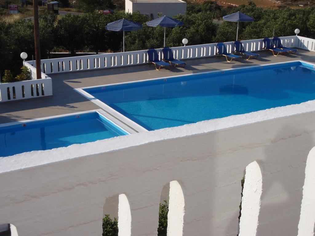 Michalis Aparthotel 3*